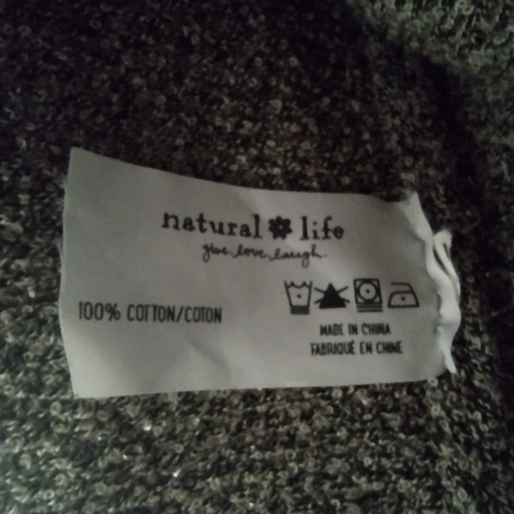 Natural Life oversized cropped sweater - Picture 2 of 5
